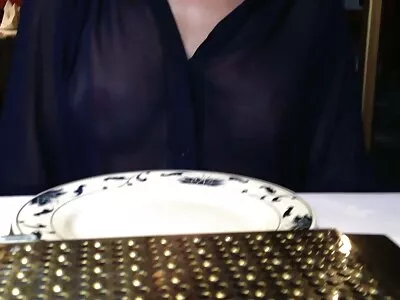 Casal casado faz sexo divertido domingo à tarde depois de ir filme pornográfico mulher casada à igreja!