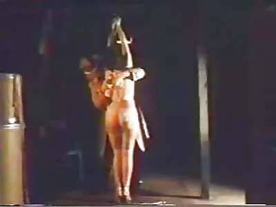 Duas mulheres gostosas filme pornô meninas estão se tocando
