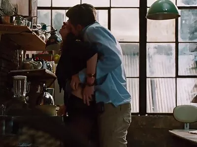 Loira amadora recebe filme de pornografia mulher com mulher paus quentes