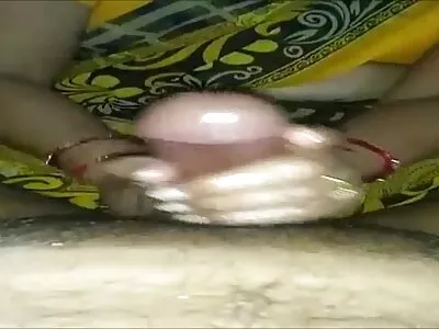 Ela gosta de caras vídeo pornô de 40 anos tatuados