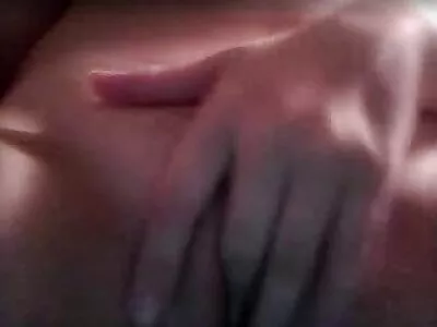 Masturbar vídeo pornô brasileiro mulher casada traindo o marido se transforma em uma foda anal suculenta