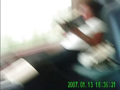 Milf filme de pornô de mulher preta está separando suas longas pernas