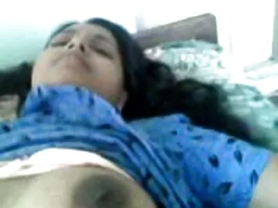 Milf quero ver filme pornô de mulher brasileira em meias brancas chupando pau e sendo fodido