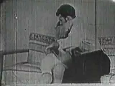 Vídeo divertido de sexo caseiro amador tão gostoso, feito por uma linda esposa e filme pornô com mulher virgem um marido lascivo
