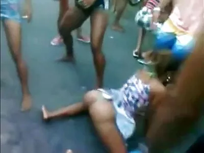 Tão linda filme pornô homem com mulher mulher morena fica foda com força na bunda sexta-feira à noite em casa, aproveite