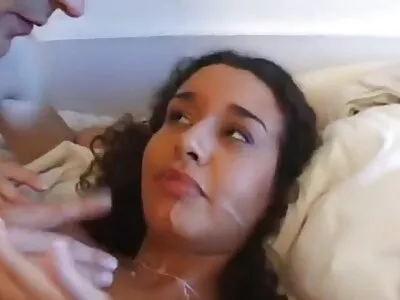 Adolescente consegue quero ver filme pornô de mulher transando com cavalo penetrar profundamente
