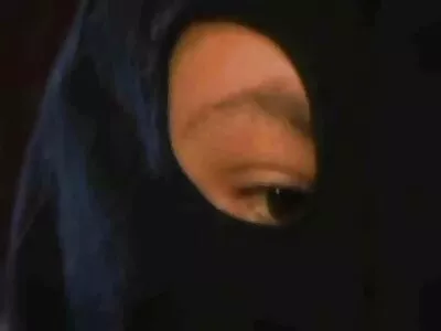 Princesa morena sexy engasgando com um Peter filme de pornô homem comendo a mulher