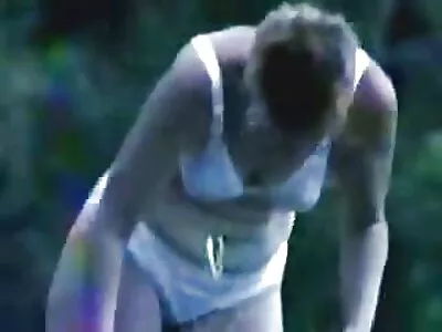 Loira enfia brinquedos sexuais filme pornô brasileiro com mulher grávida na bunda