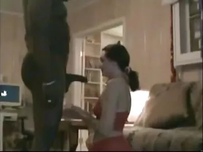 Morena fofa chupa vibrador, depois meu pau, e filme pornográfico homem e mulher então eu fodo ela